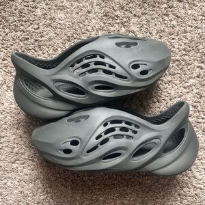 Yeezy Foam Runner Onyx